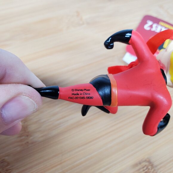 Disney Parks Incredibles 2 Dash Resin Christmas Ornament New with Tags - Picture 4 of 8